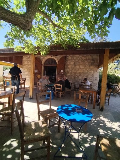 Akis Coffee Shop