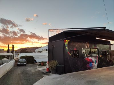 Estratra Yard Cafe Drive Through